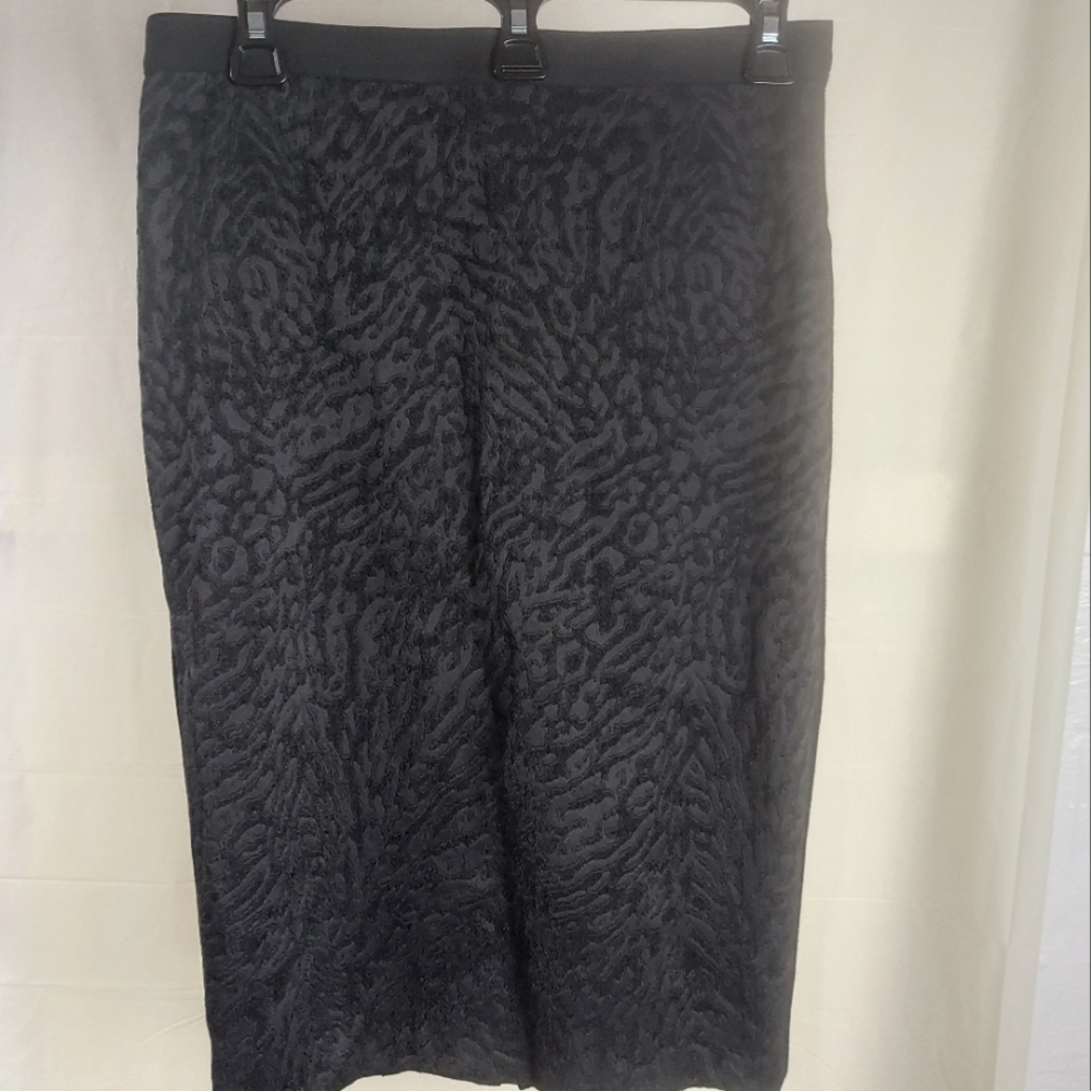 Marc Cain Textured Pencil Skirt Back Exposed Zipper